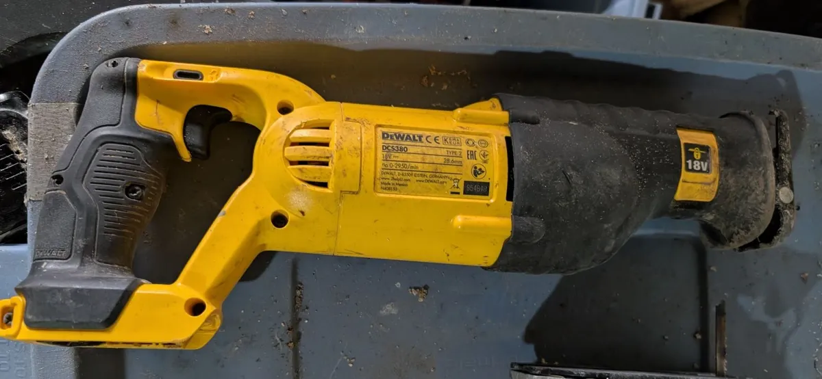 DeWalt Reciprocating saw - Image 2