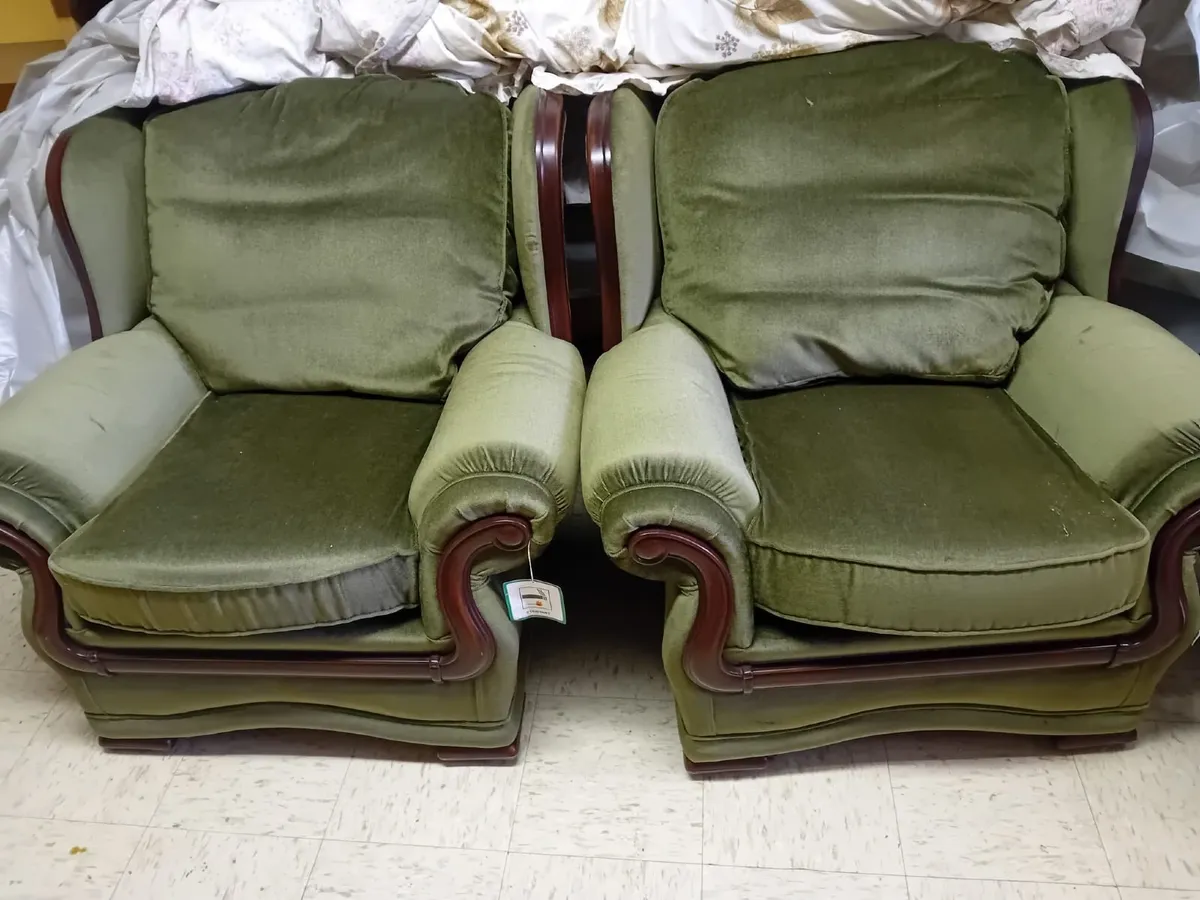 Retro suite of Furniture - Image 1