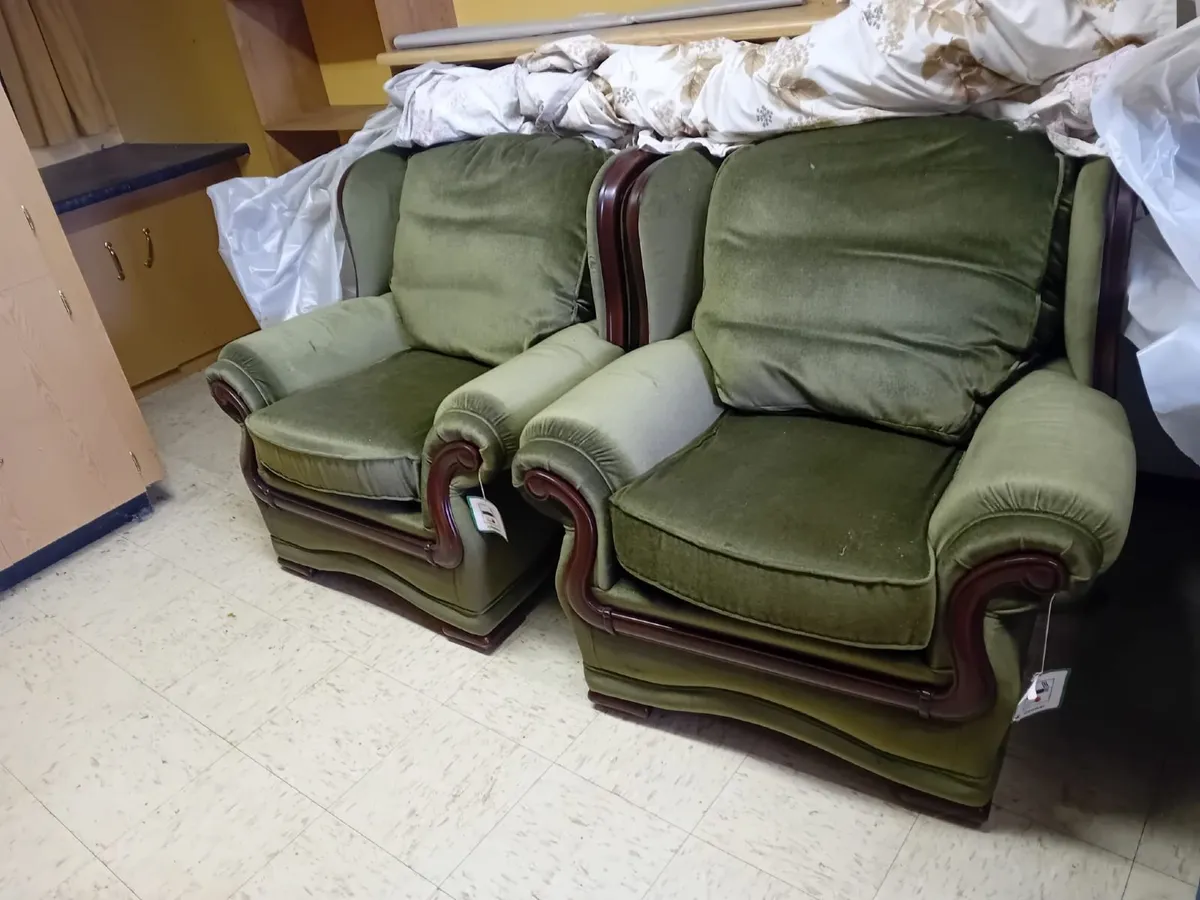 Retro suite of Furniture - Image 3
