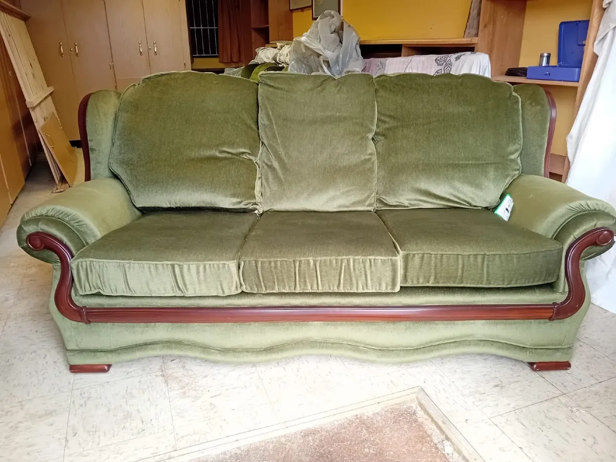 Retro suite of Furniture - Image 2