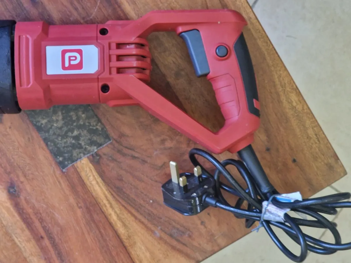 Performance Power 700W Reciprocating Saw, Model PR - Image 2