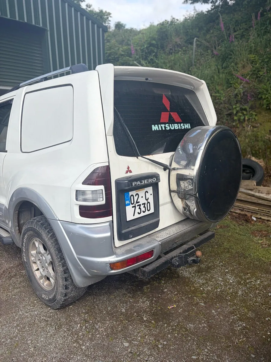 Mitsubishi pajero - Image 4