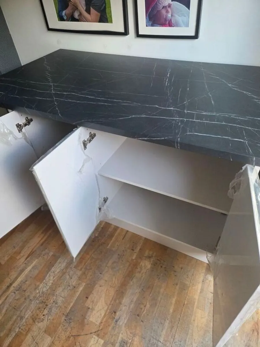 kitchen Island - Image 3