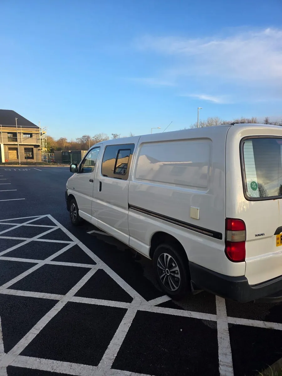 Camper van - Image 1