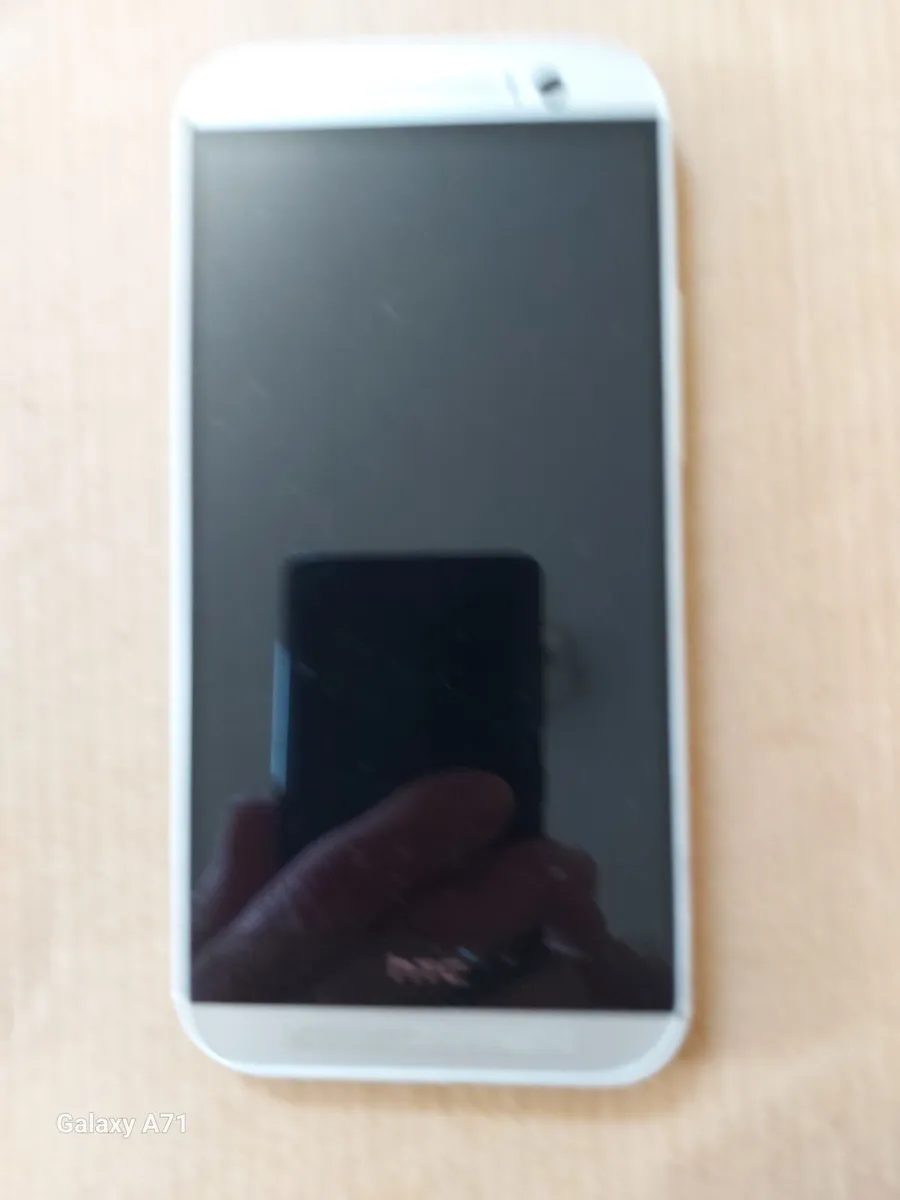 HTC ONE M8s, 16GB, 1.8GB Ram, working perfect, exc - Image 4