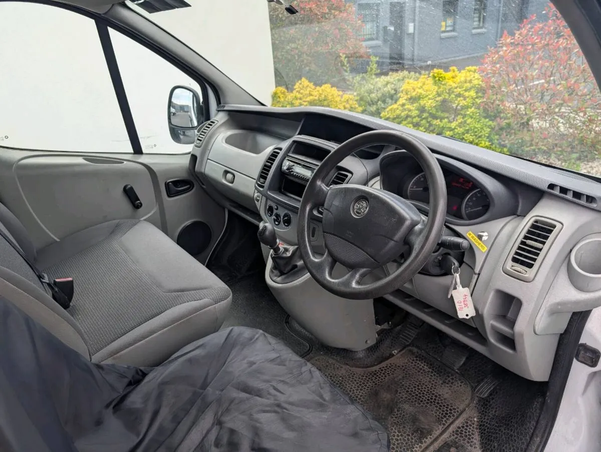 Work van - Image 4