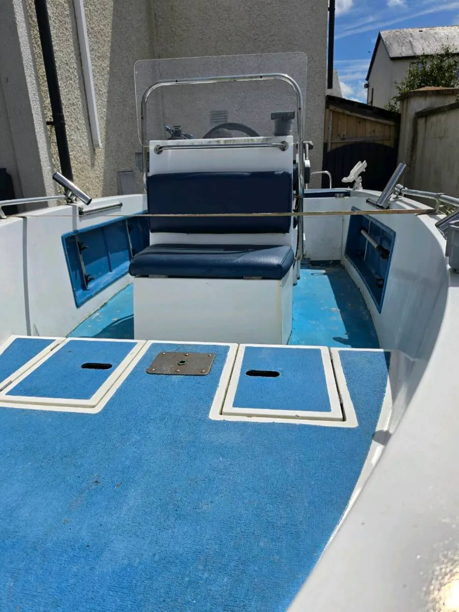 Boat for sale - Image 1