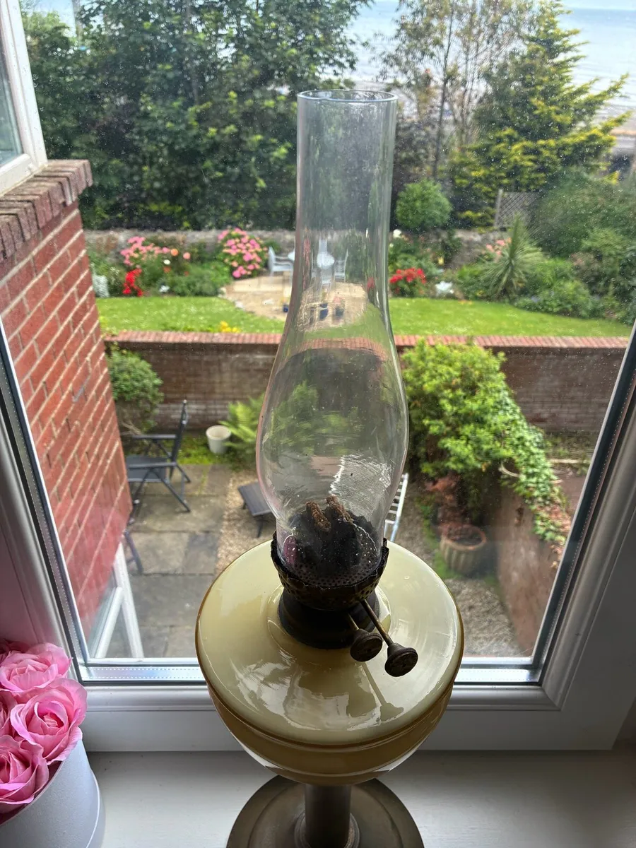 Antique Oil Lamp - Image 4
