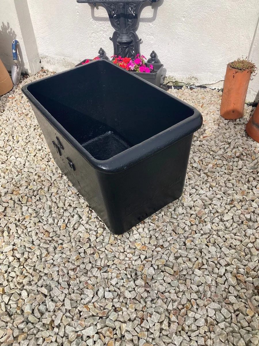 Antique army horse trough - Image 3