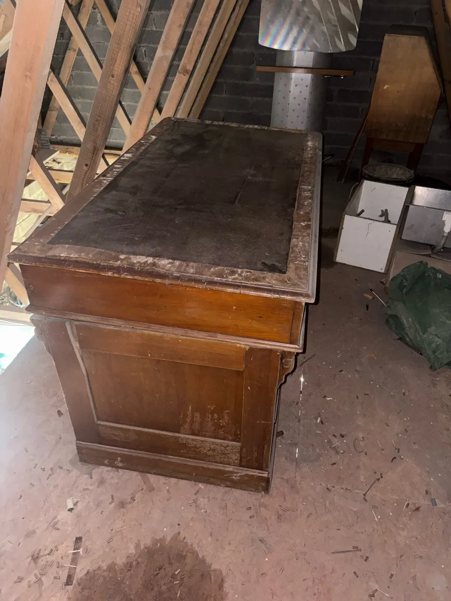 Old writing desk - Image 2
