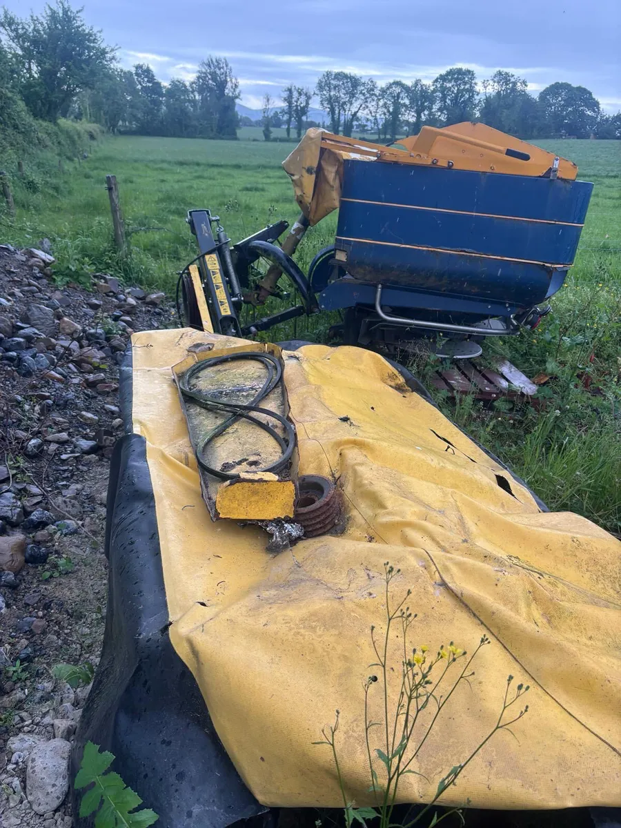New Holland Mower - Image 3