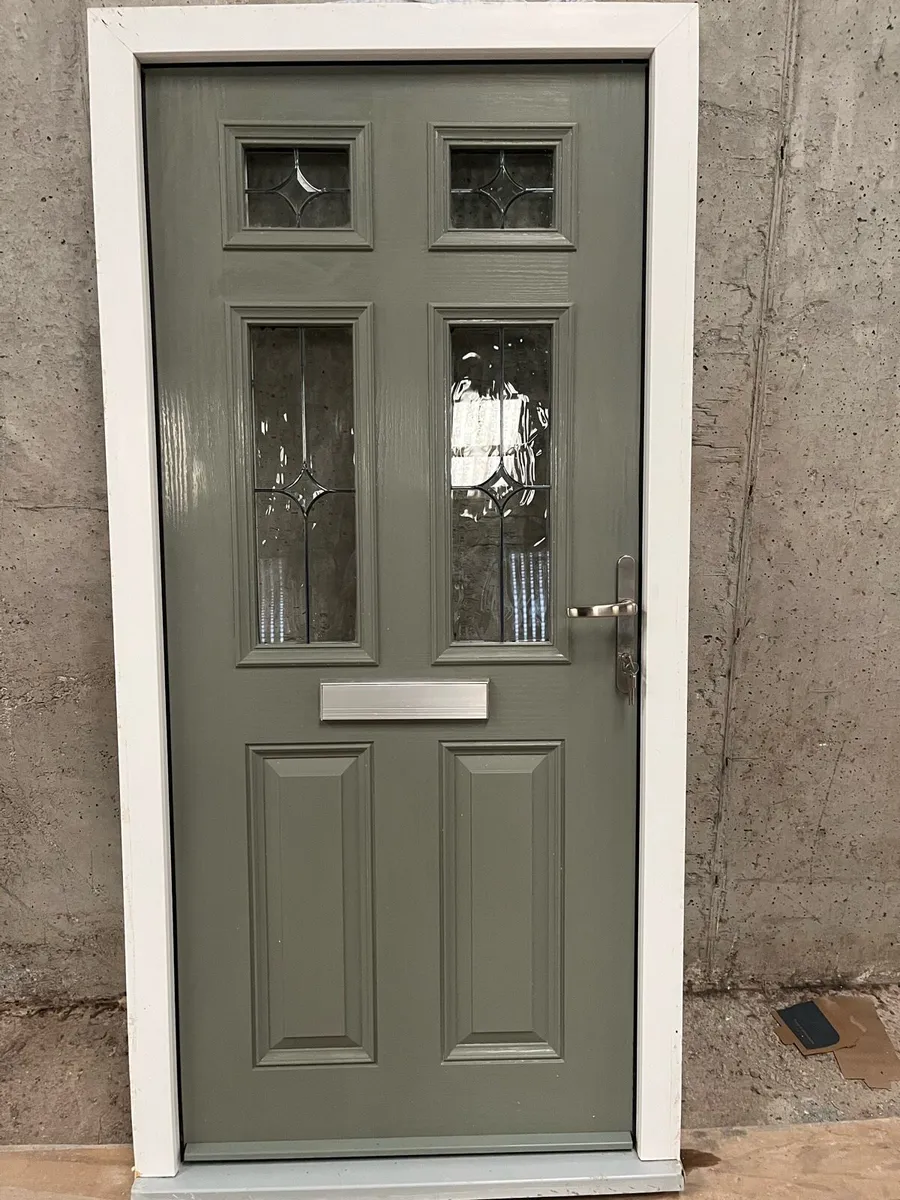 Front door - Image 1