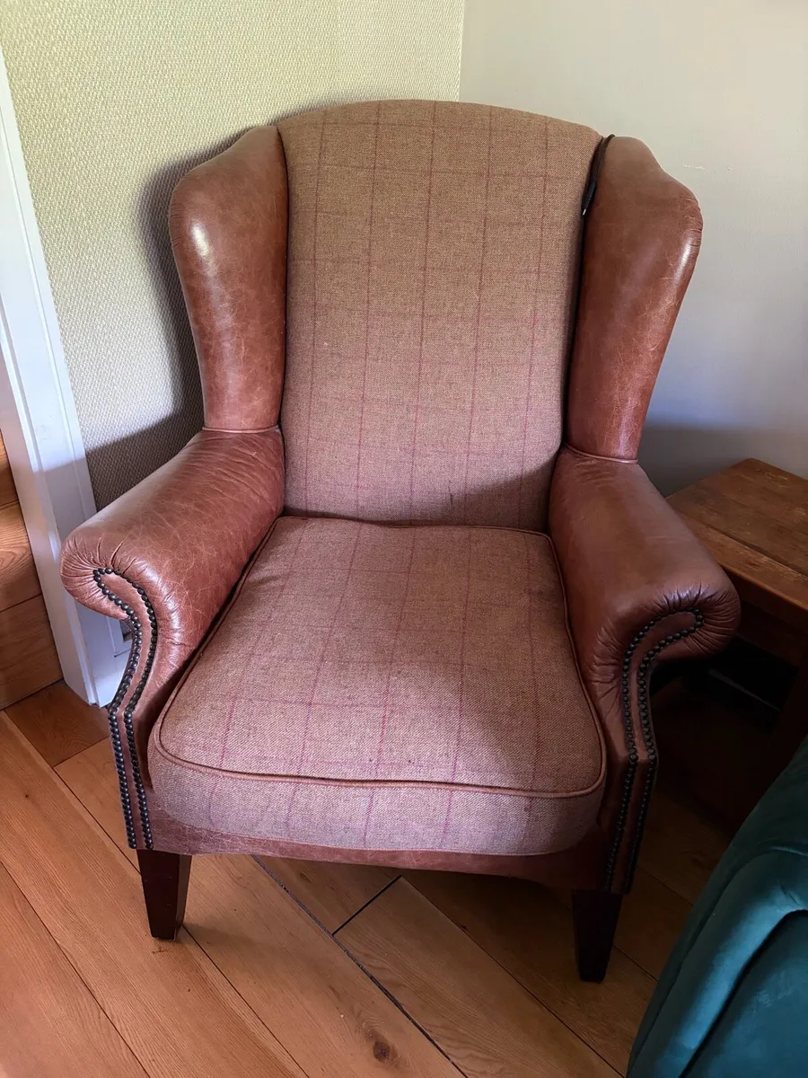 Tetrad armchair - Image 1