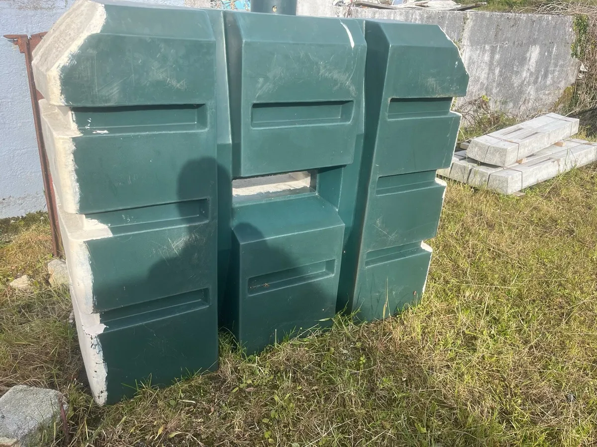 Oil tank - Image 2