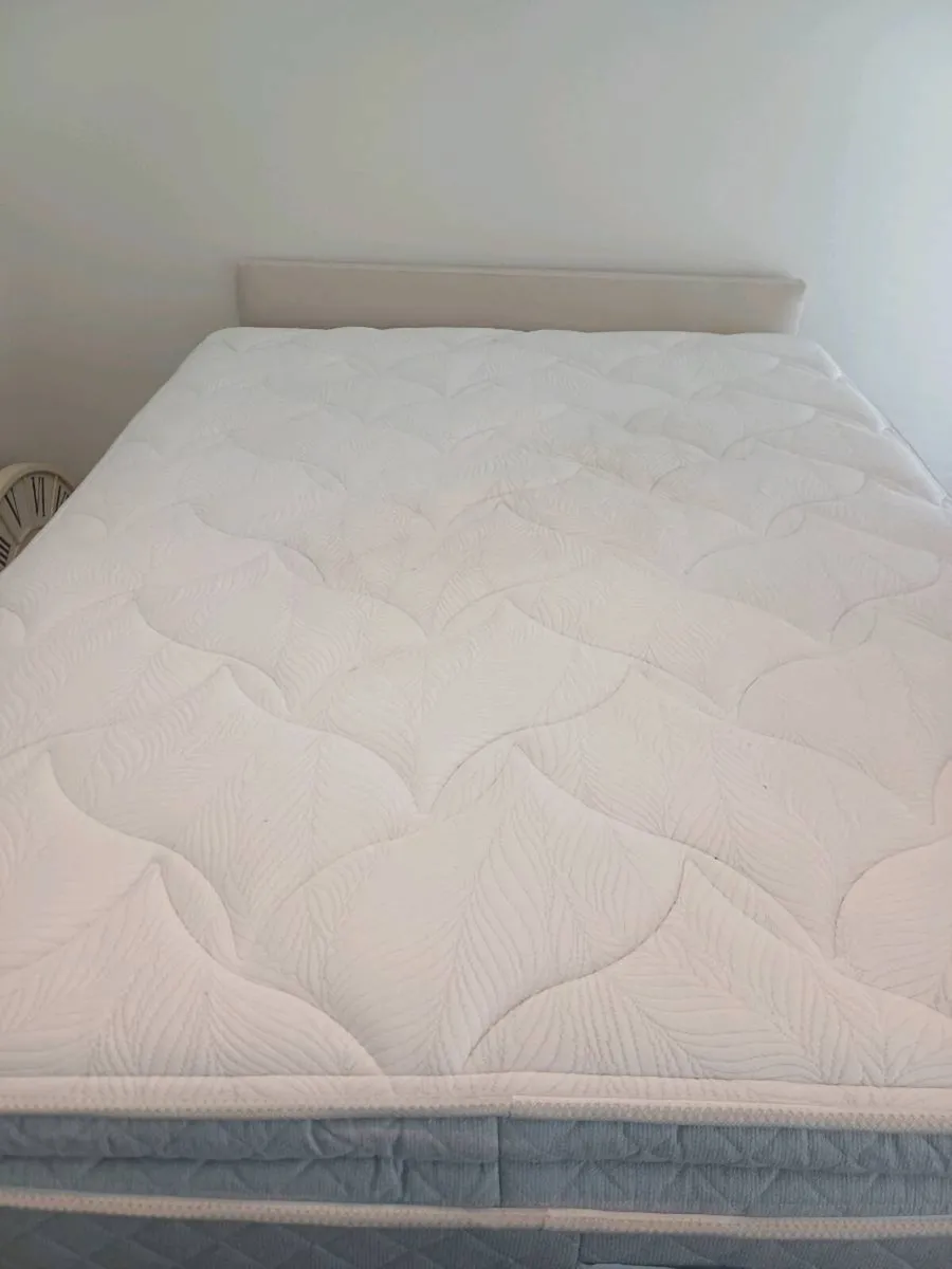 KINGSIZE MATTRESS - Image 2