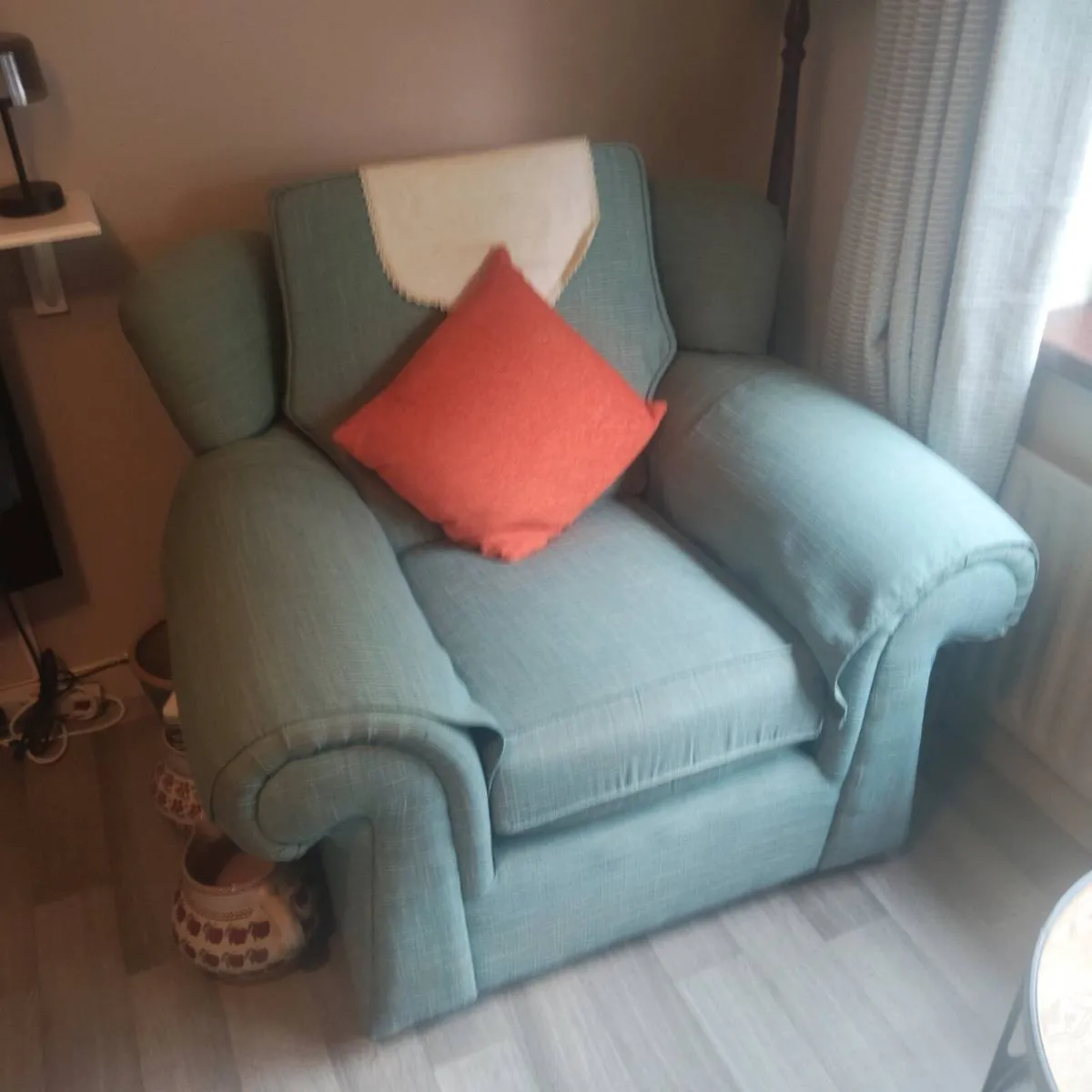 3-piece Suite - Image 4