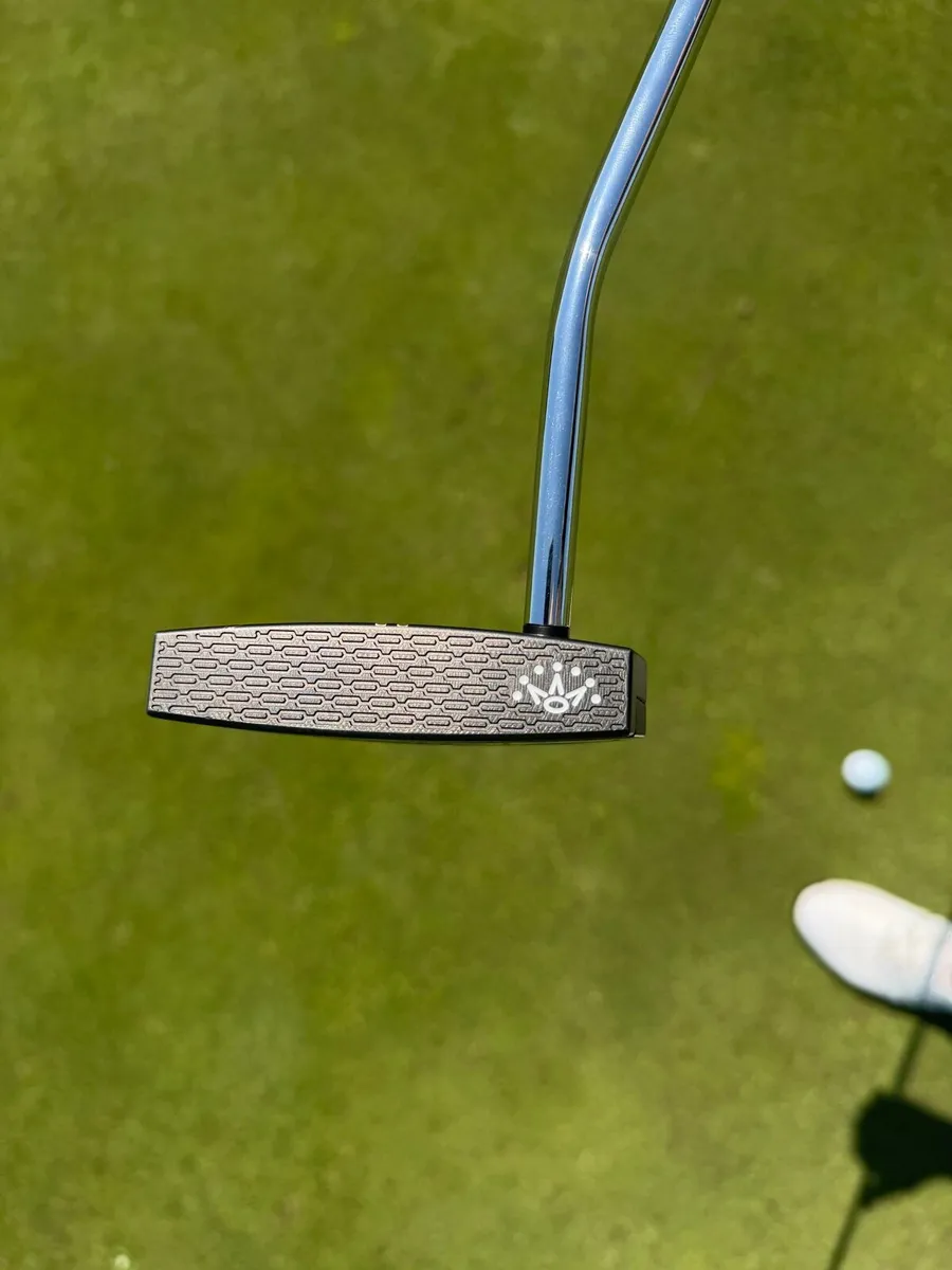 Scotty Cameron Phantom Black 11 putter - Image 3