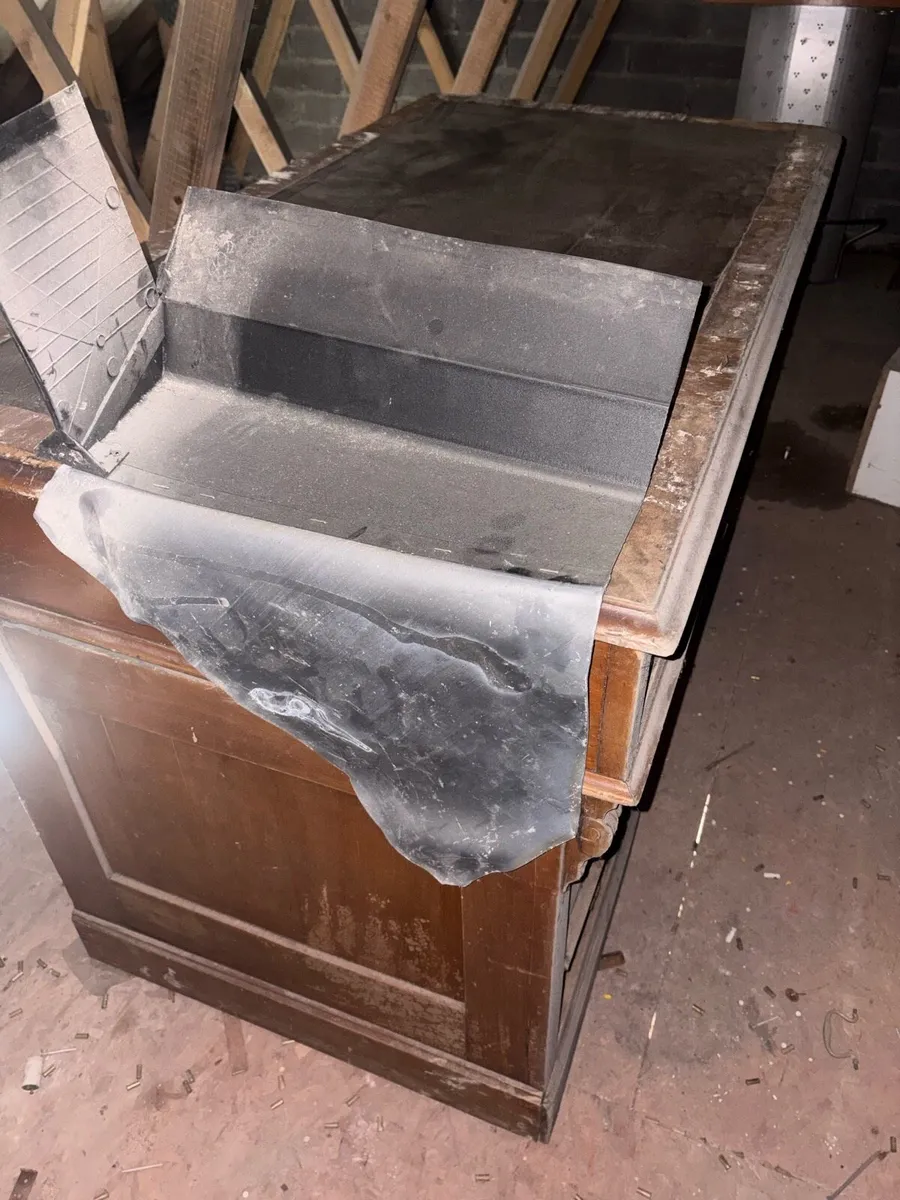 Lead chimney flashing trays