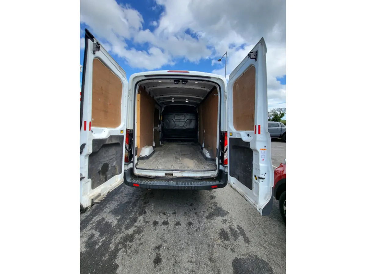Ford Transit 350L TRND 2.0 130PS RWD 3DR - Image 3