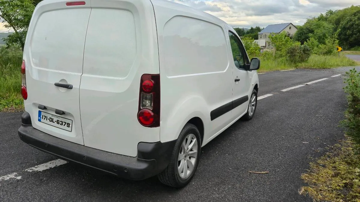 2017 Citreon Berlingo - Image 3