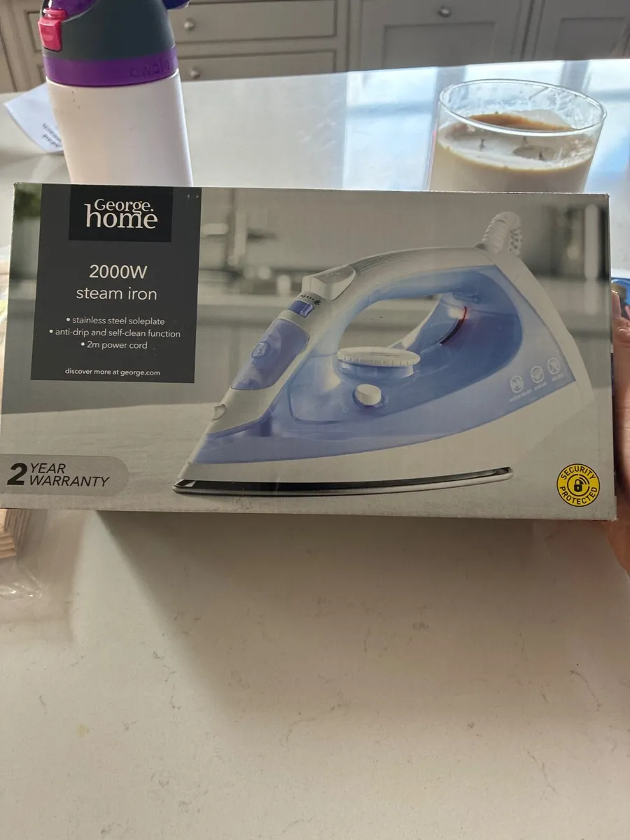 Steam Iron - Image 1