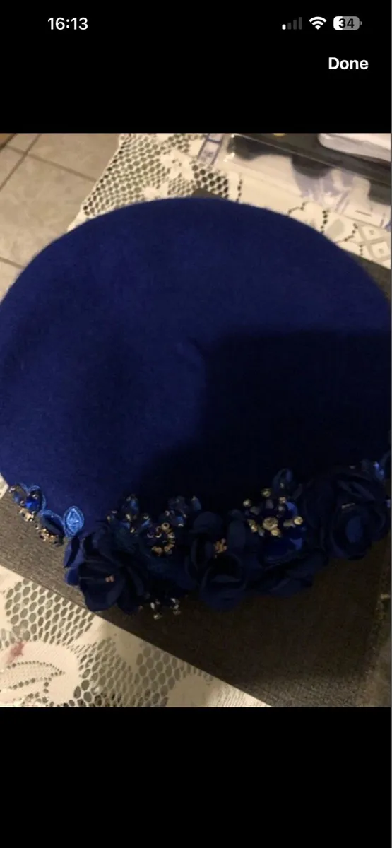 Ladies stunning hat €10 - Image 4