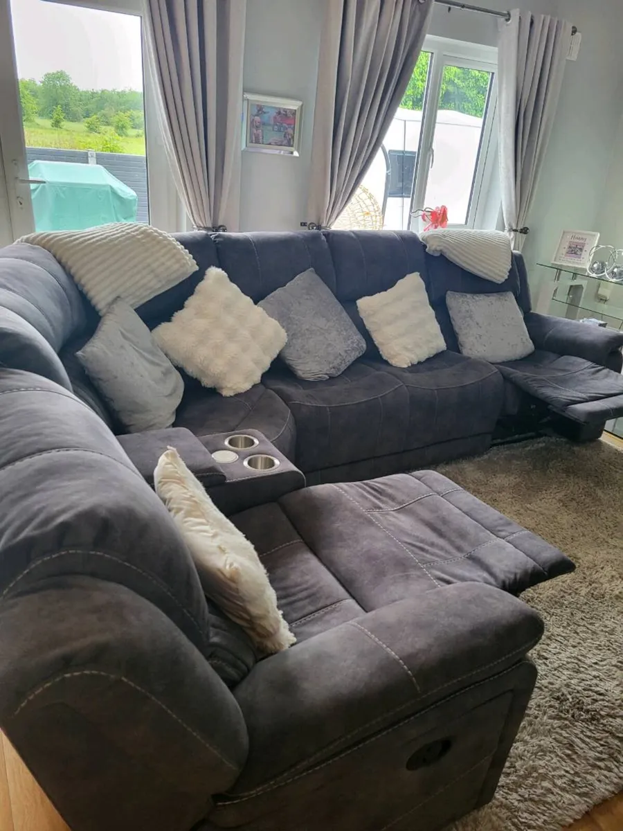 L shaped  sofa - Image 1