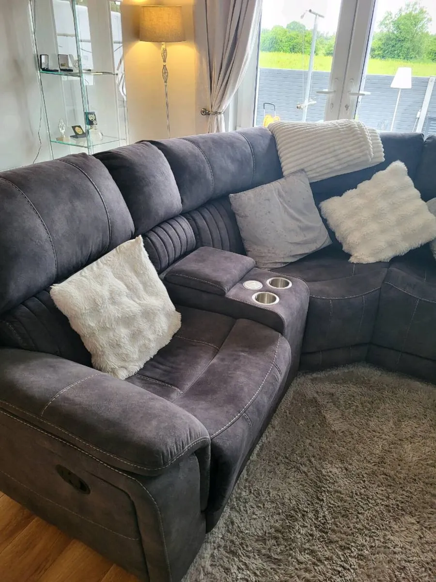 L shaped  sofa - Image 4