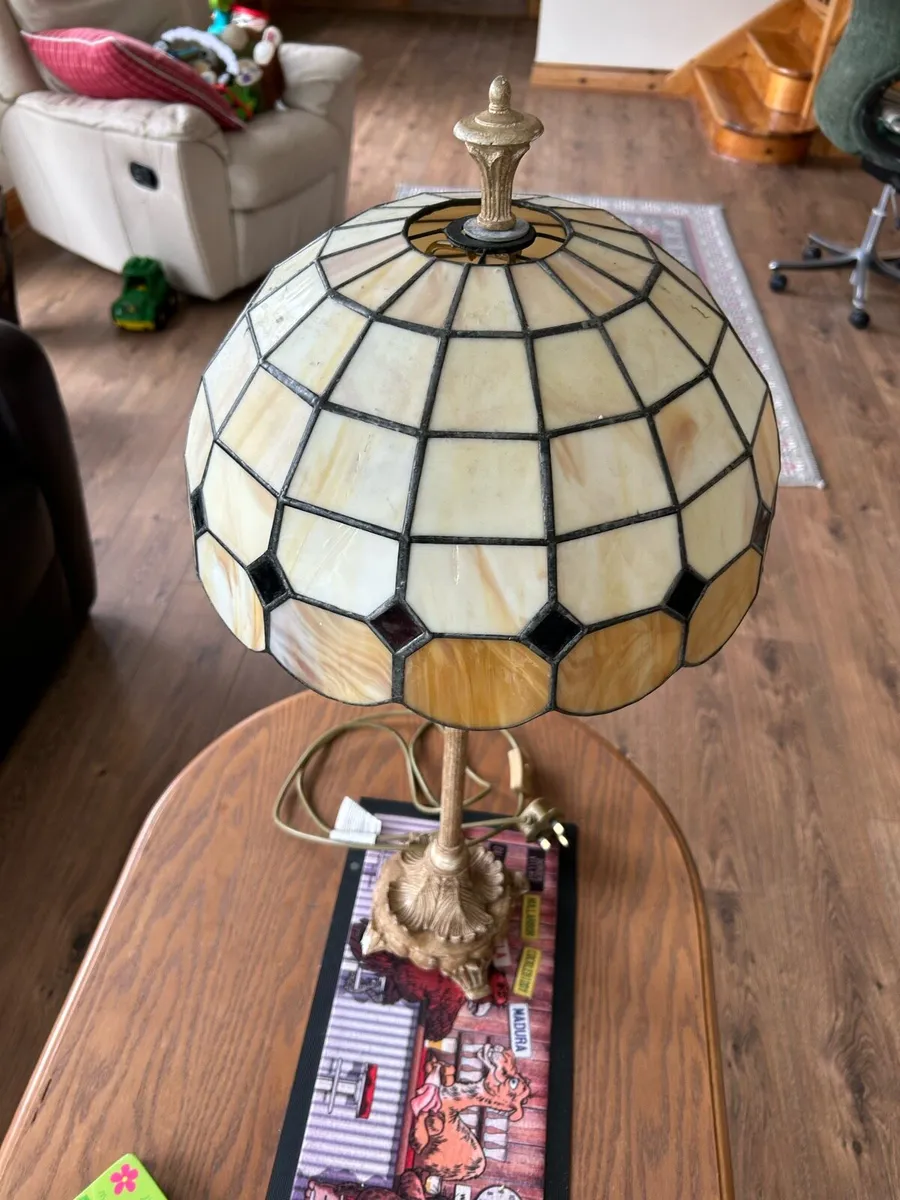 Tiffany Table Lamp - Image 1