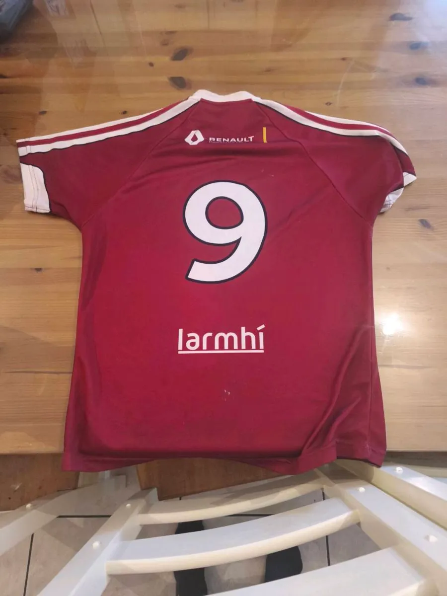 westmeath gaa number 9 jersey medium muscle - Image 4