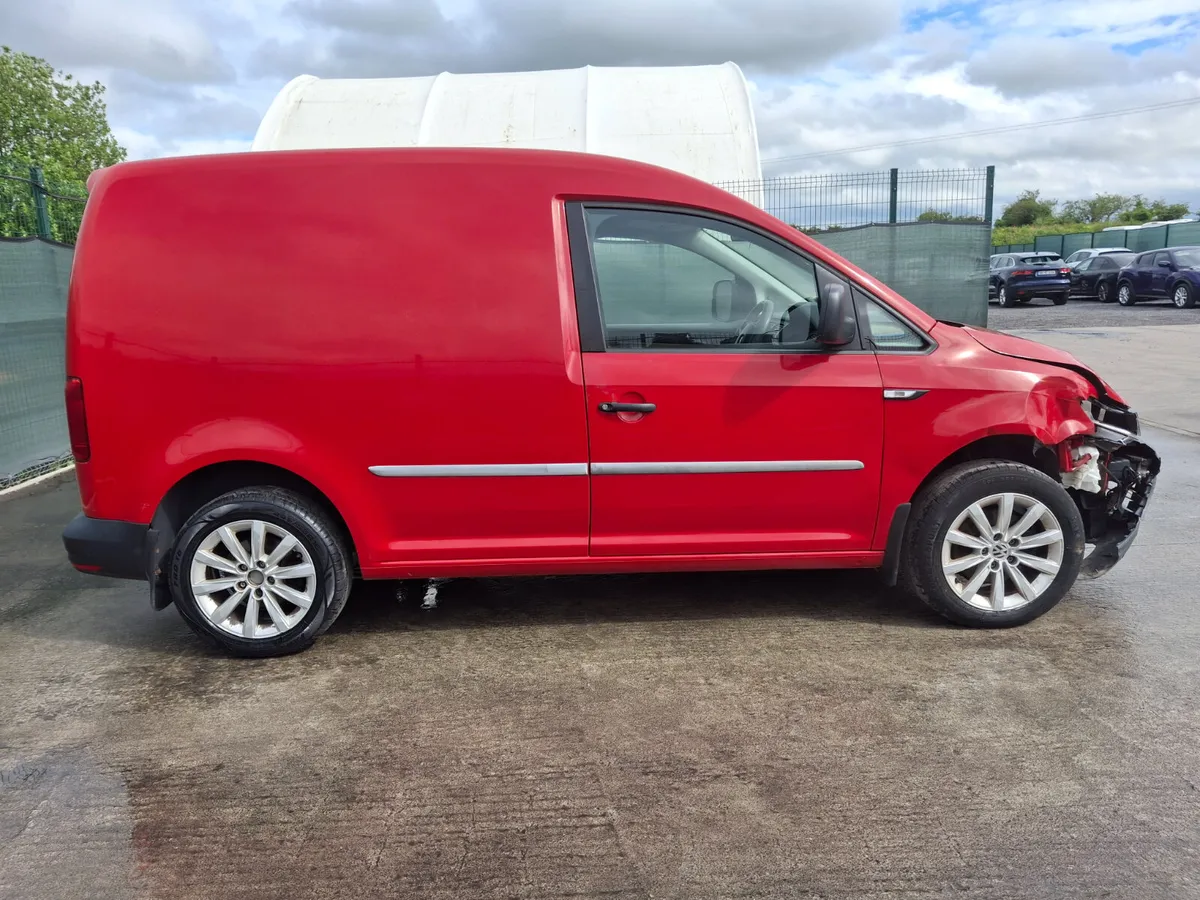 2018 Volkswagen Caddy 2.0 Tdi  Automatic - Image 2