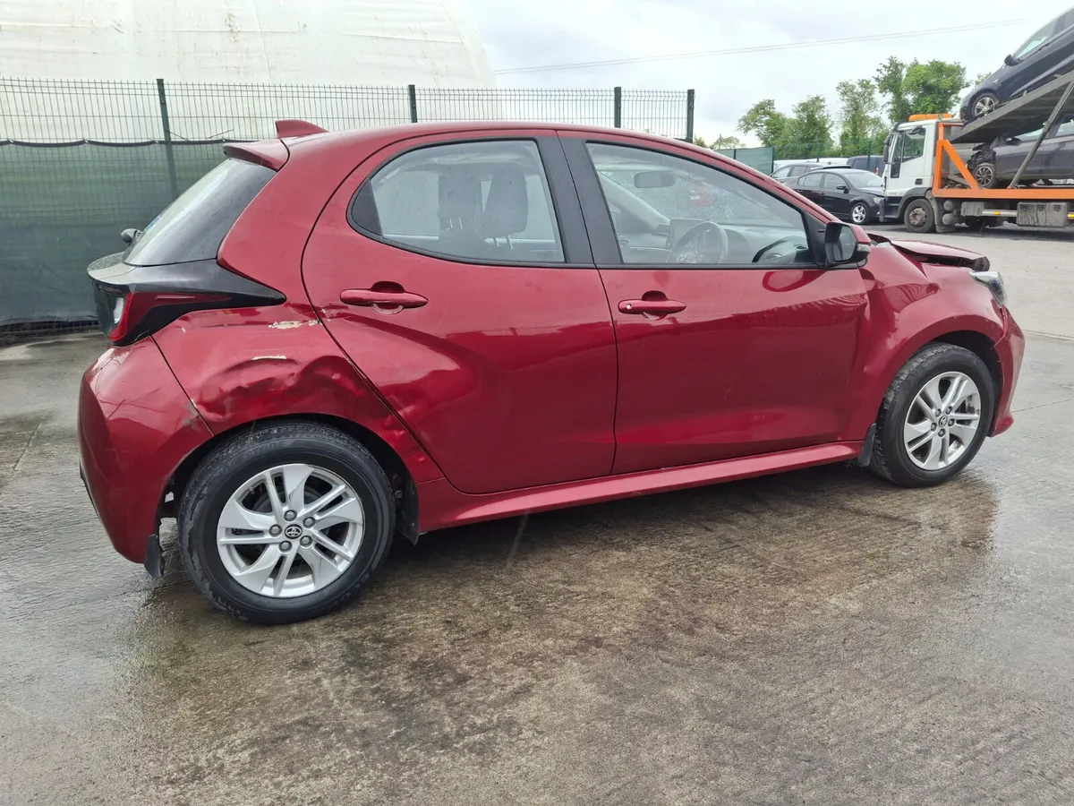 212 Toyota Yaris  1.0 Luna  35km.. - Image 4