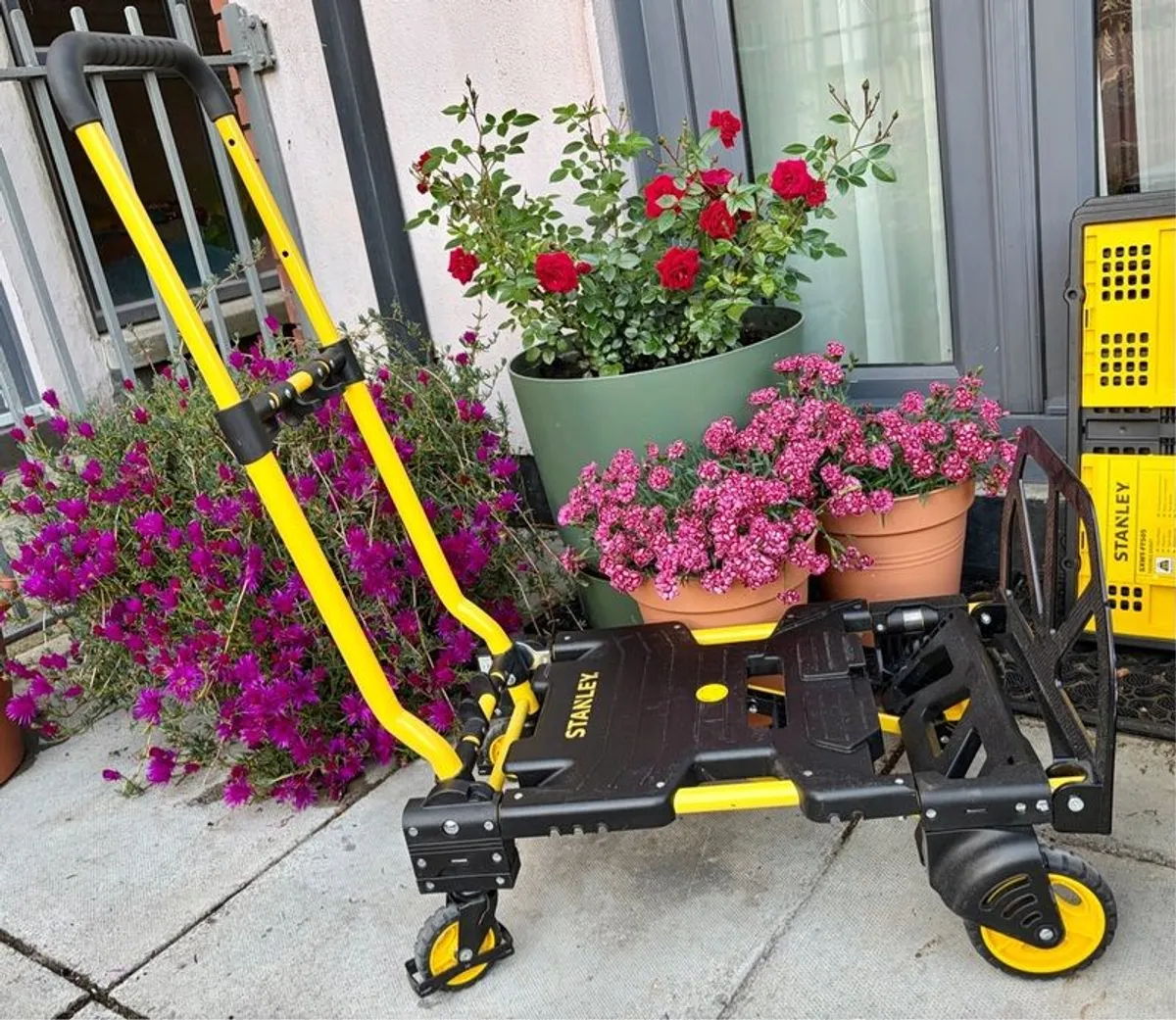 Stanley 2 in 1 Trolley - Hand Lift - Work Cart + 4 Stanley Matching Folding Boxes + Multiple Bungee Cords with Hooks from Amazon - Image 4