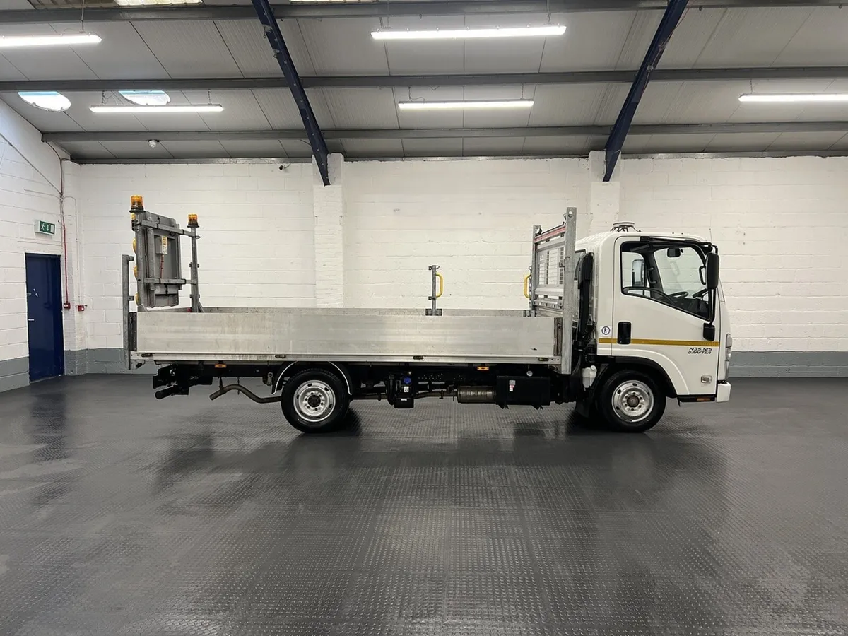2023 Isuzu Grafter Dropside Van - Image 1