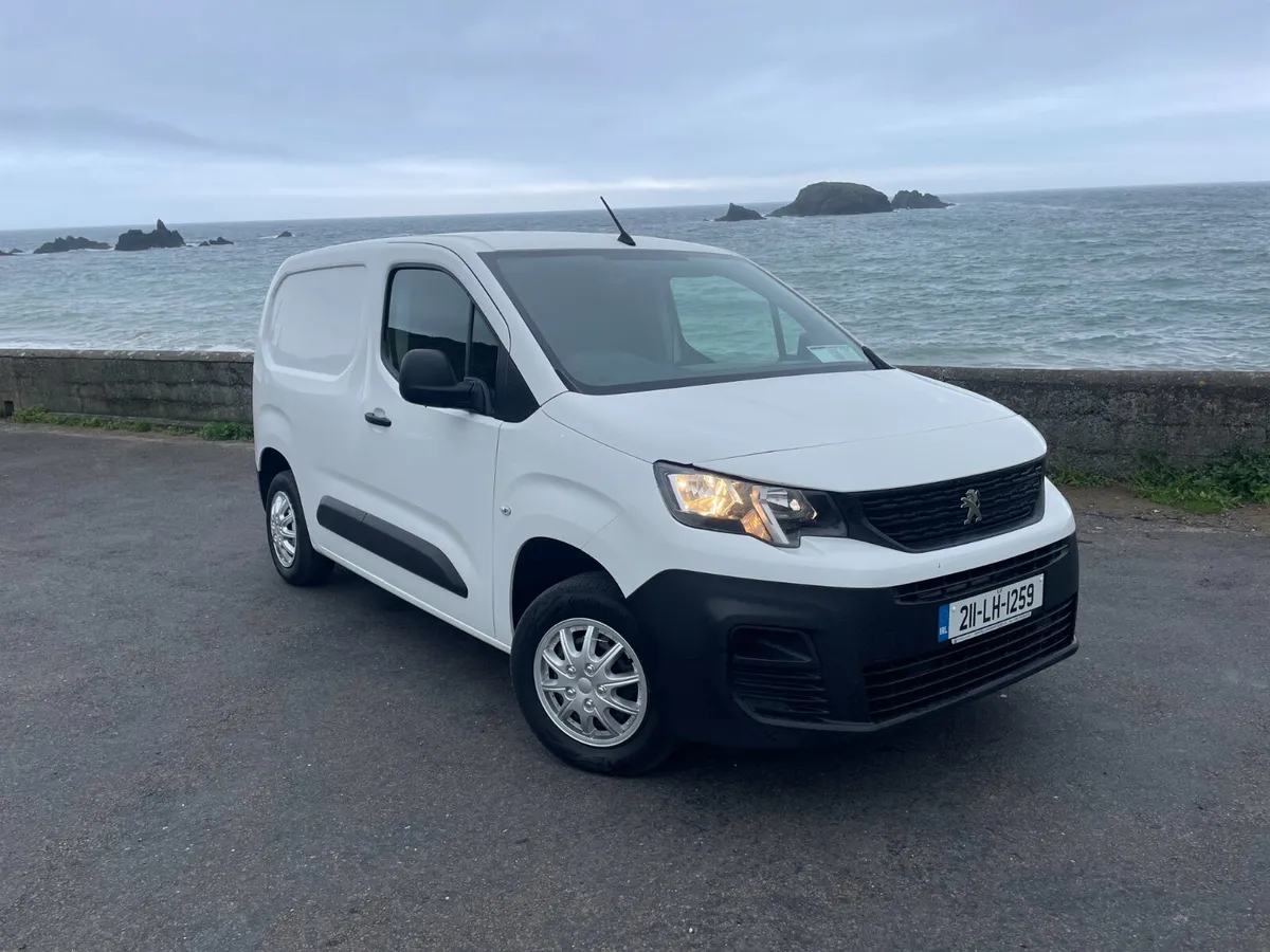 211 Peugeot Partner.. Immaculate.. No VAT - Image 1