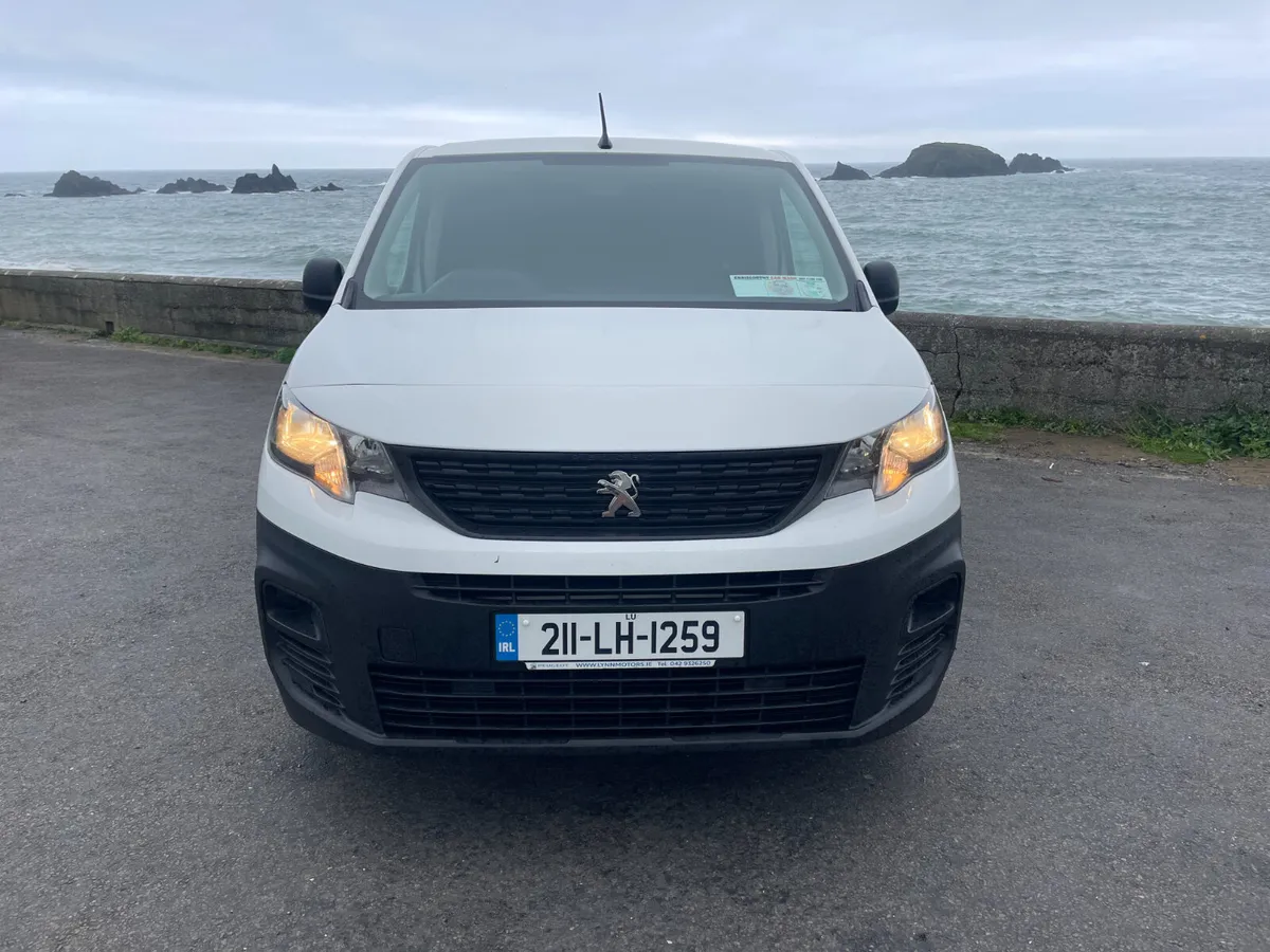 211 Peugeot Partner.. Immaculate.. No VAT - Image 2