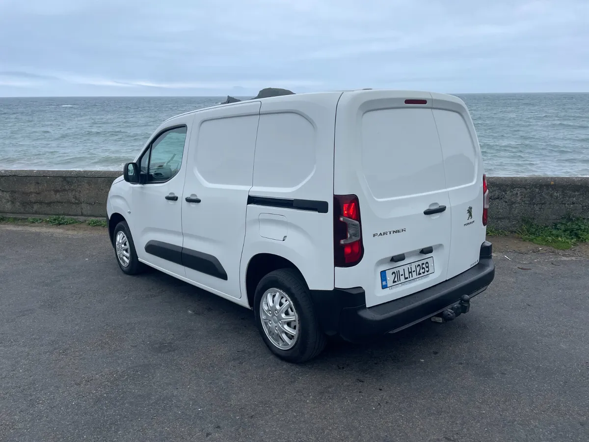 211 Peugeot Partner.. Immaculate.. No VAT - Image 4