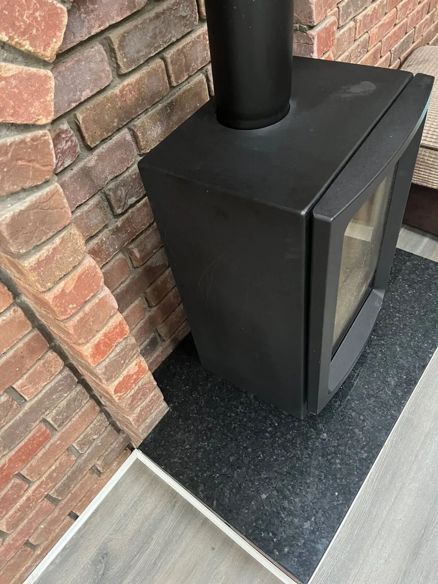 Stove and Flue - Image 4