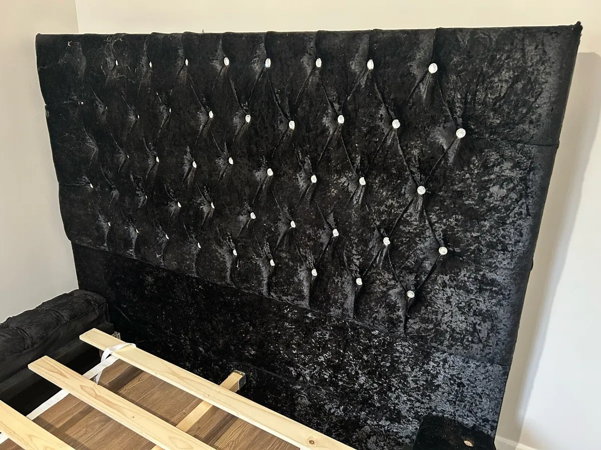 Double bed - Image 3