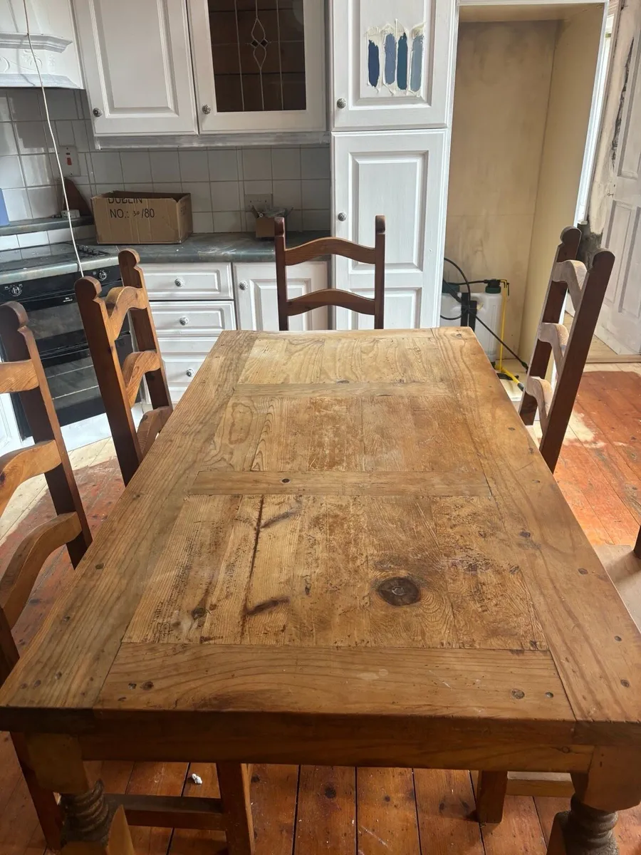 Kitchen Table and chairs - Image 1