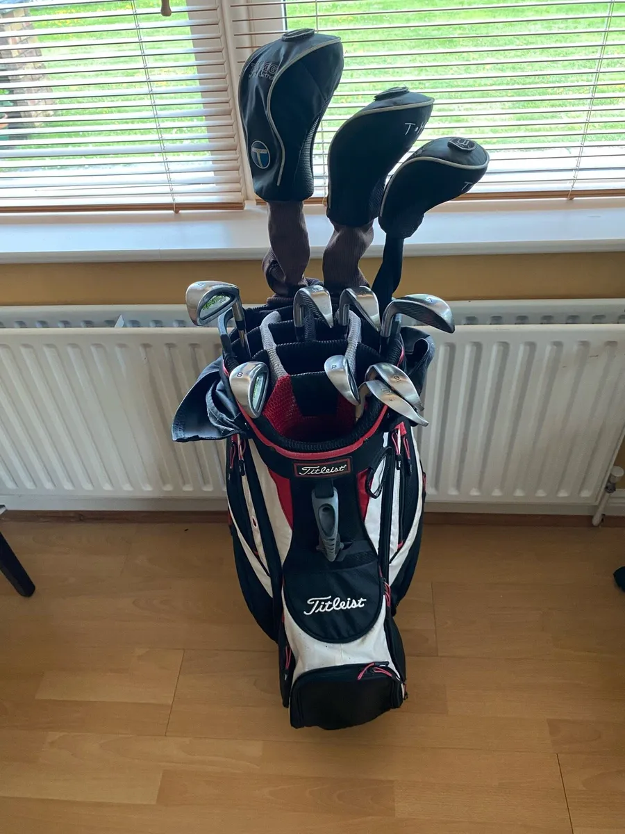Full set of Golf clubs and bag - Image 1