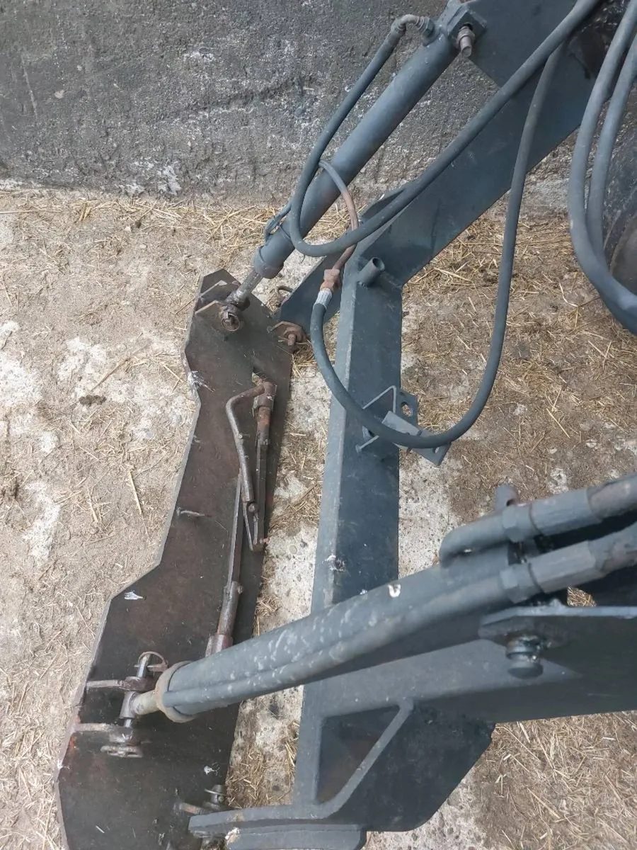 Loader - Image 2