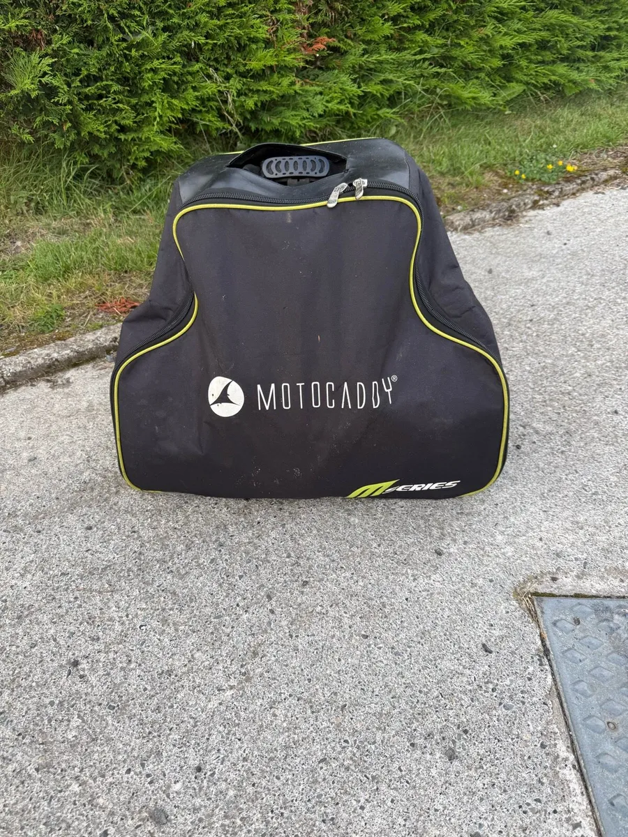 Motocaddy M1 Pro Electric Golf Trolley - Image 4