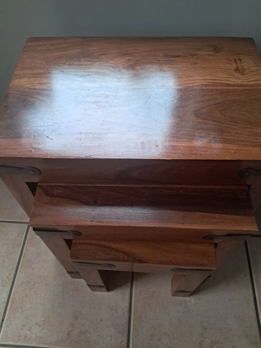 Nest of tables - Image 1