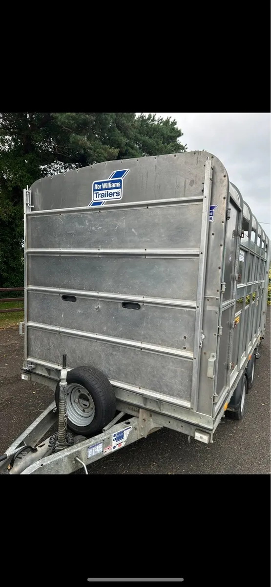 Ifor Williams 12 x 6.6 Demountable cattle trailer - Image 1