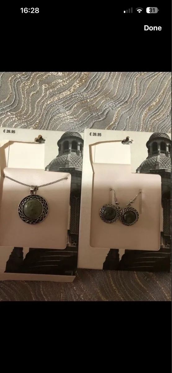 Ladies sliver two two set €50 - Image 3