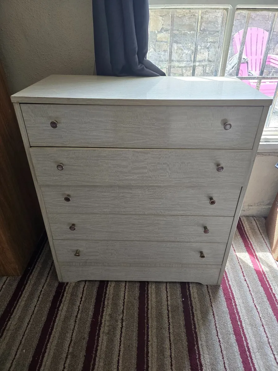 Wardrobe dresser - Image 3