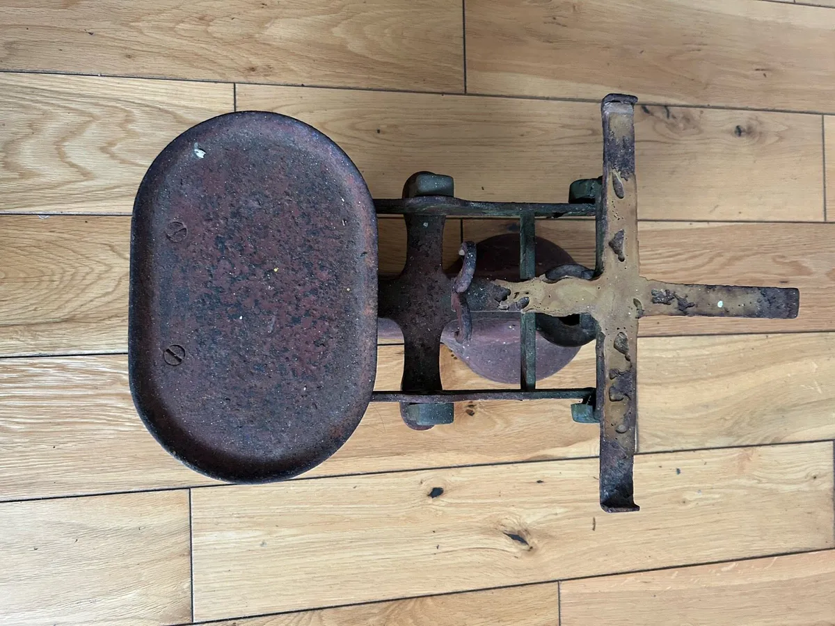 Old Iron Scale - Image 4