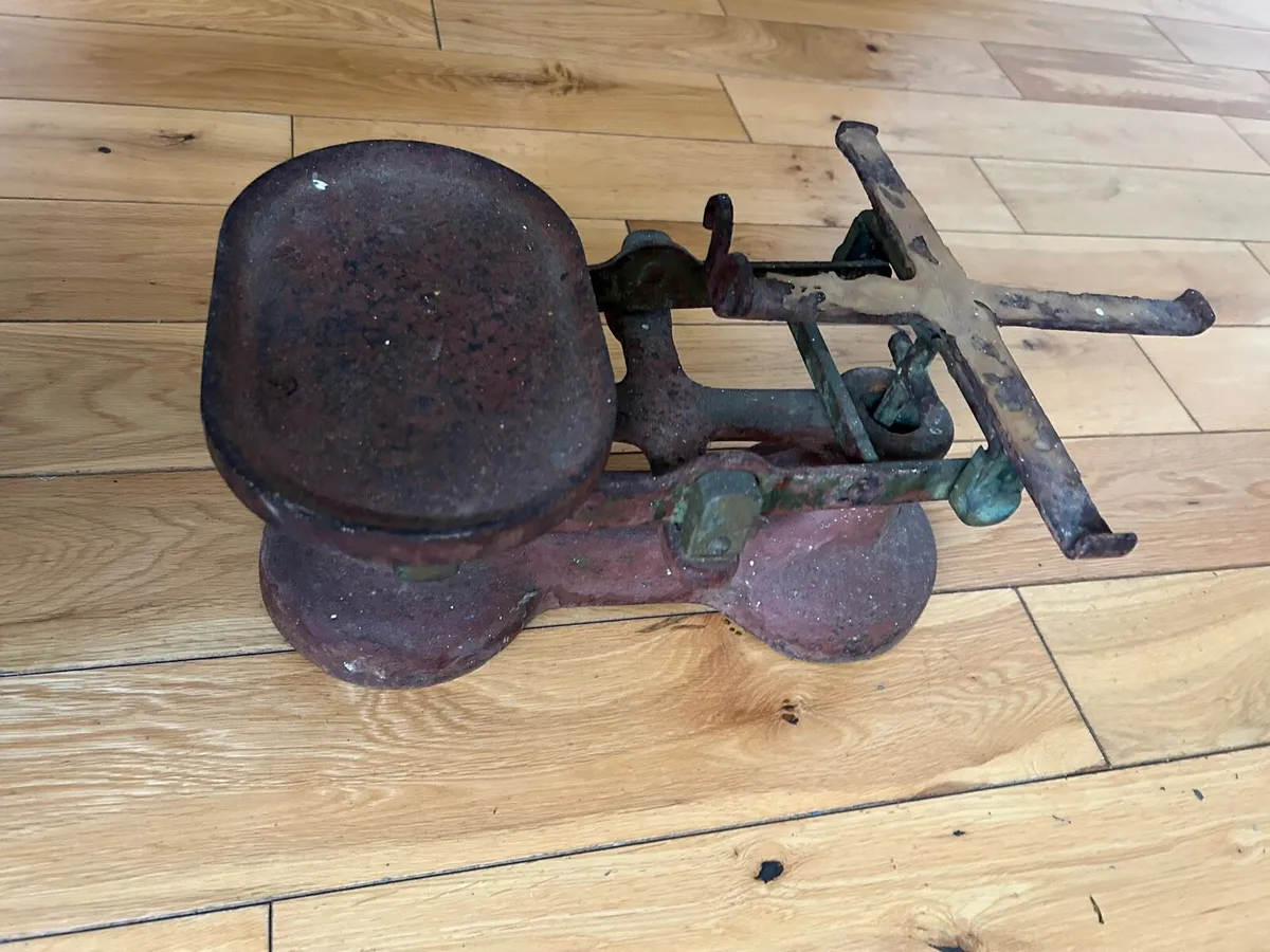 Old Iron Scale - Image 2