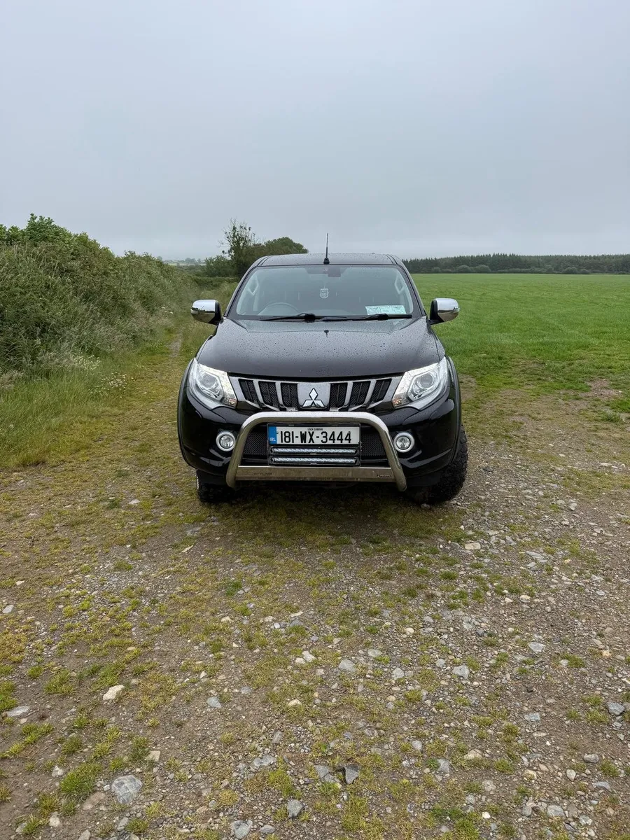 2018 Mitsubishi L200 Crew Cab - Image 3